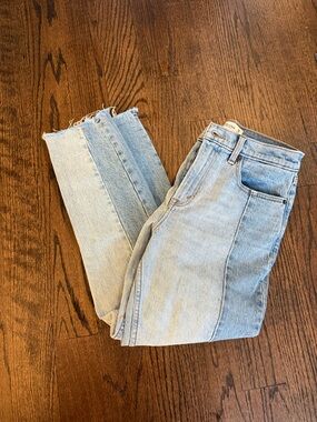 American Eagle Outfitters Light Wash Straight Leg Jeans